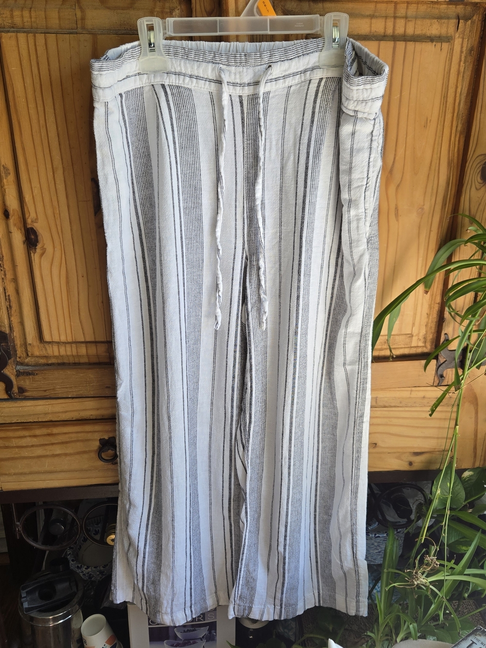 Per Se White and Black Striped Drawstring Linen Blend Pants
